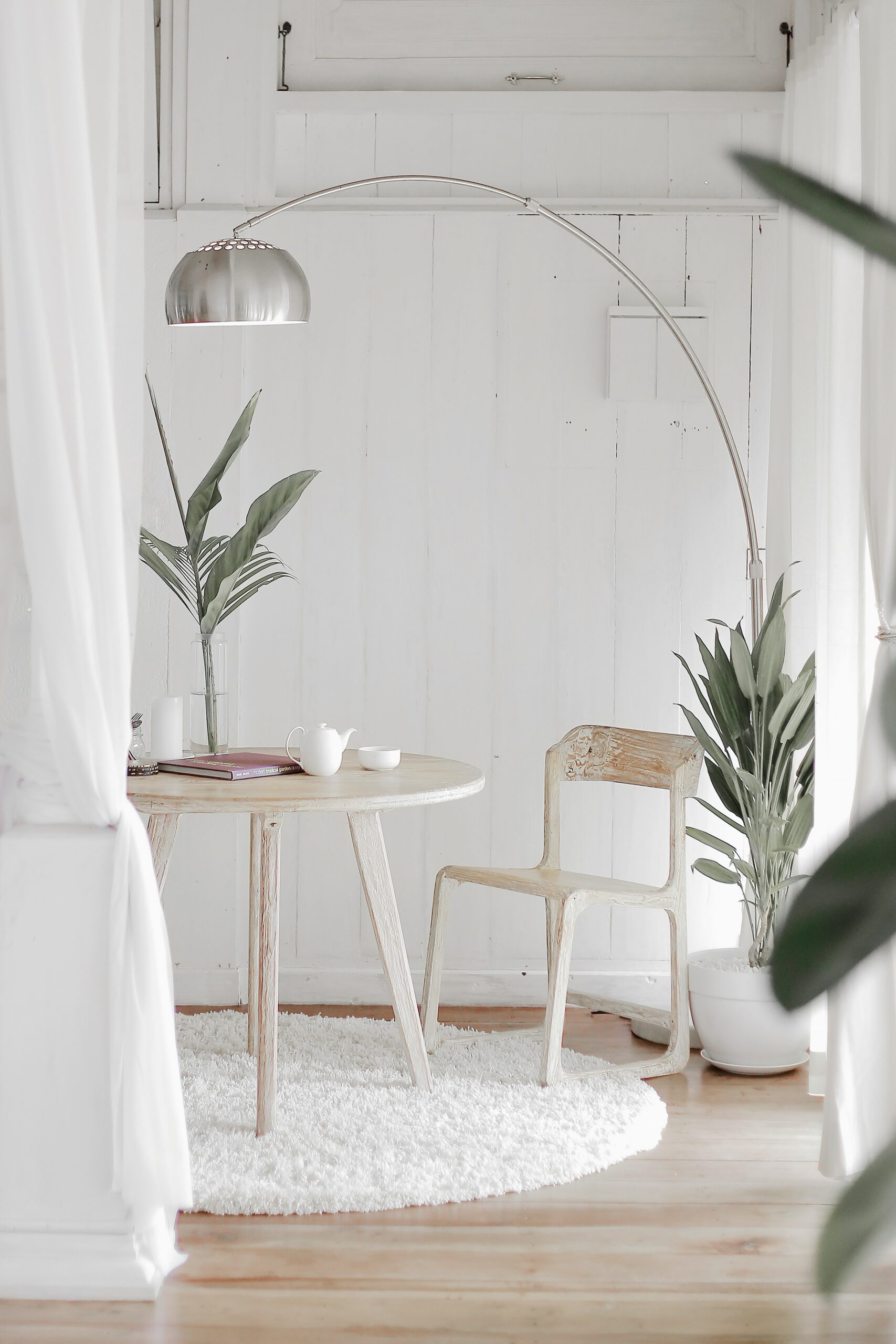 Esszimmerecke im Boho und Skandi-Stil – Interior Design mit natürlicher Wohnlichkeit